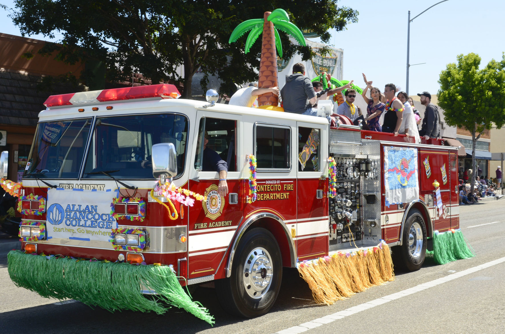 062919 Flower Festival parade 20.jpg